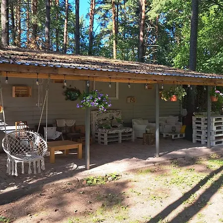 Kempings Ezerpriedes Campingplatz Burtnieki (Burtnieki)